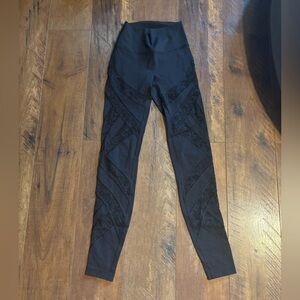 Black Barely Worn Lululemon laced Leggings Size 2
